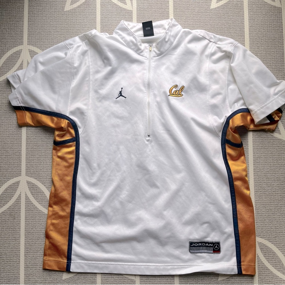 Vintage Jordan Brand shooting shirt